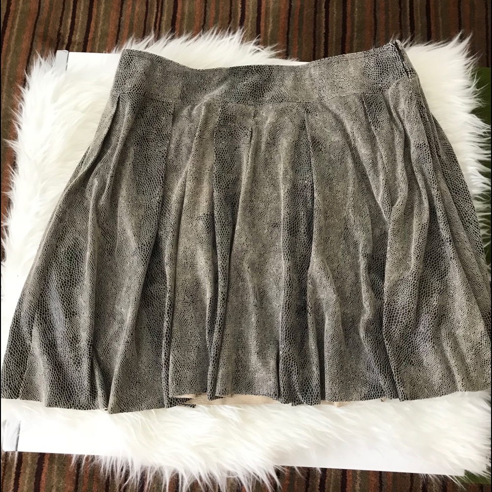 🎉HP🎉 INC Pleated Faux Snake Skin Print Skirt 14